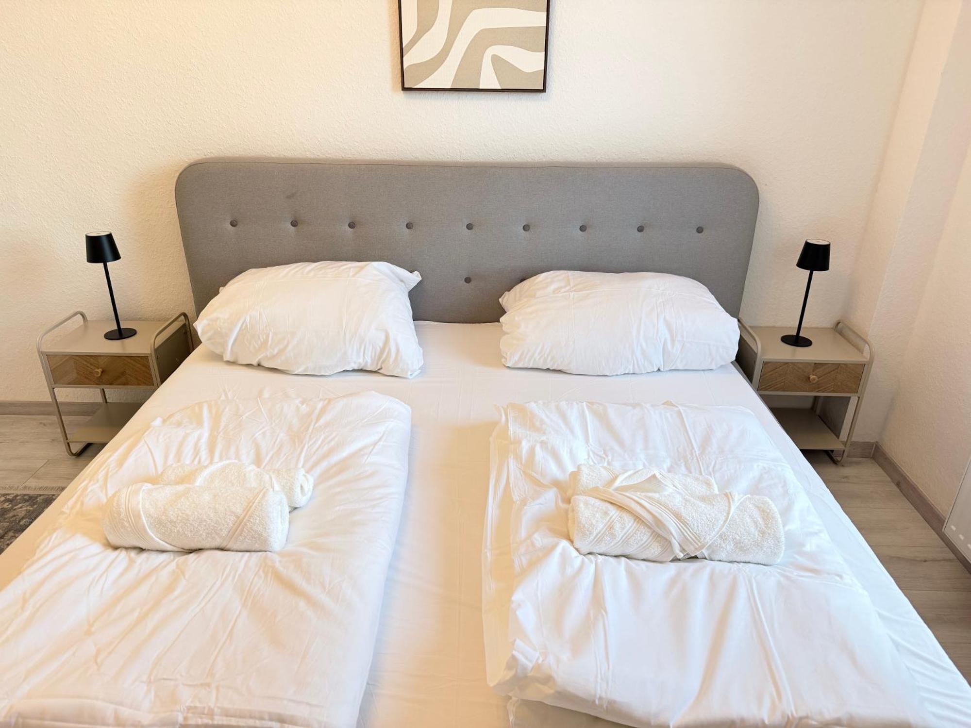 Appartement Koelner Street Loft ,neu Renoviert Fuer Bis Zu 5 Personen Mit Kueche Und Bad *