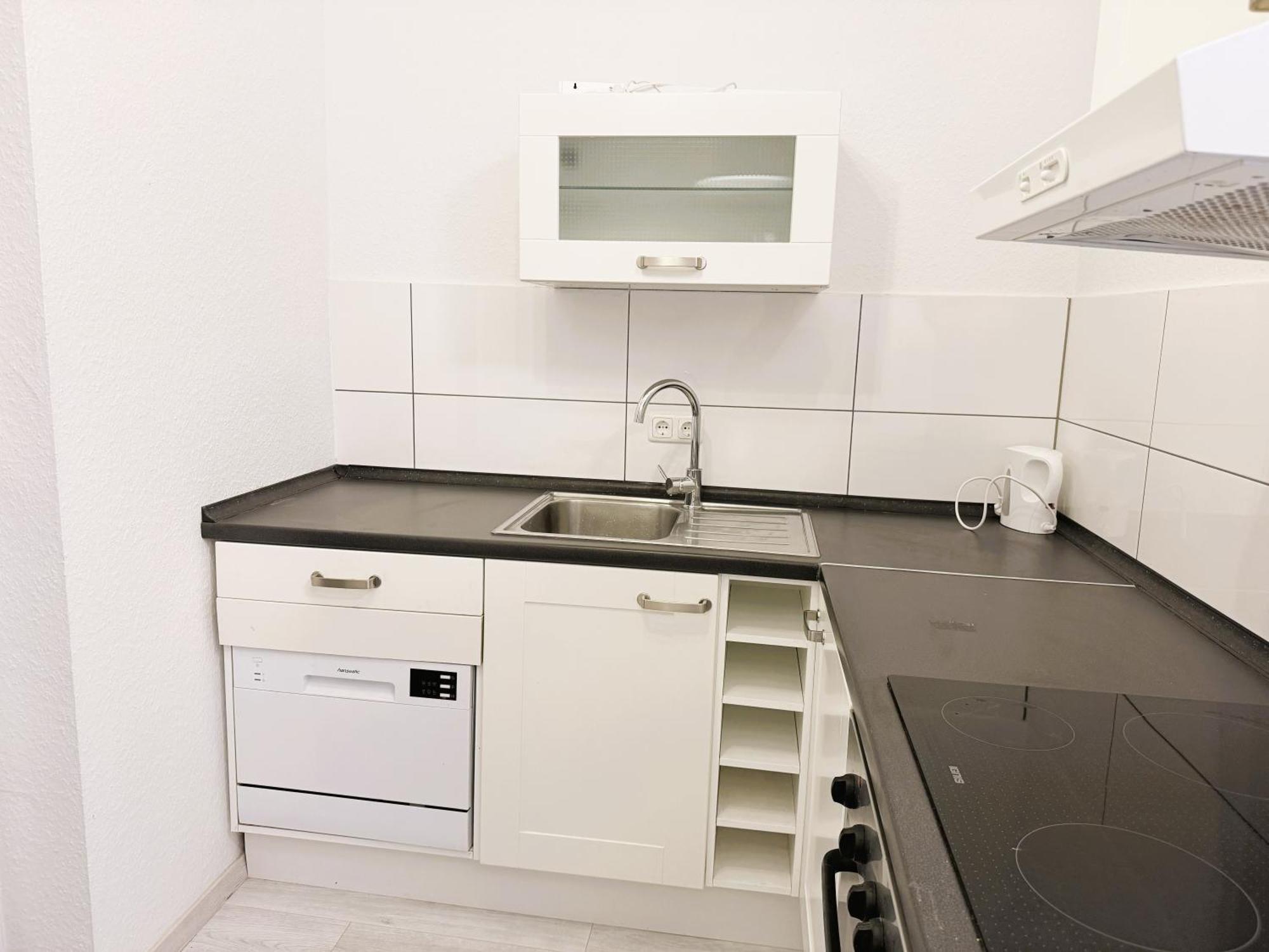 Koelner Street Loft ,neu Renoviert Fuer Bis Zu 5 Personen Mit Kueche Und Bad *