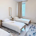 Apartment Kölner Street Loft ,neu Renoviert Für Bis Zu 5 Personen Mit Küche Und Bad *