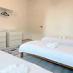 Kölner Street Loft ,Neu Renoviert für bis zu 5 Personen mit Küche und Bad