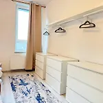 Kölner Street Loft ,neu Renoviert Für Bis Zu 5 Personen Mit Küche Und Bad Apartment
