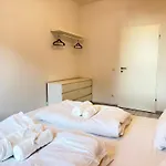 Apartment Kölner Street Loft ,neu Renoviert Für Bis Zu 5 Personen Mit Küche Und Bad *