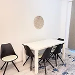 Kölner Street Loft ,neu Renoviert Für Bis Zu 5 Personen Mit Küche Und Bad Apartment *